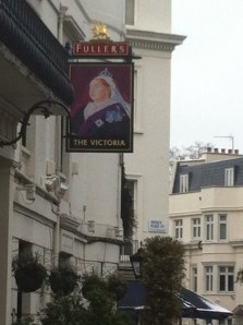 Utanför The Victoria